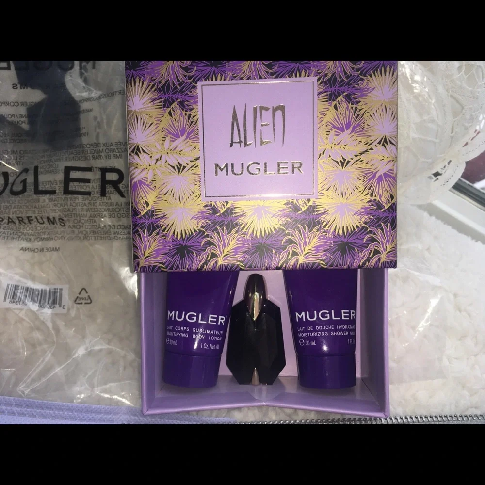 Alien by Mugler bundle - Picture 2 of 9